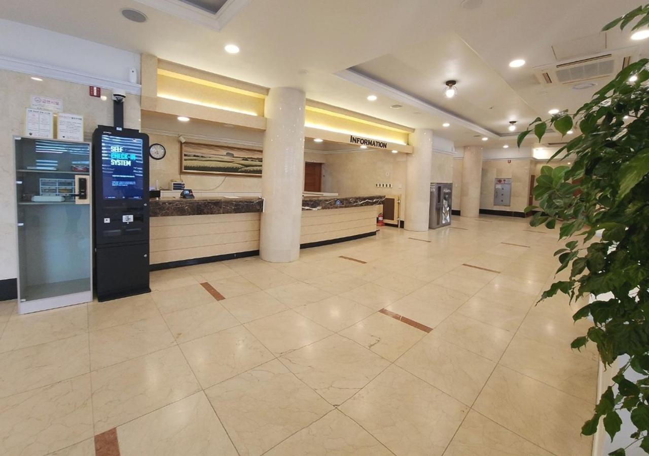 Jeju Parkside Tourist Hotel Zewnętrze zdjęcie