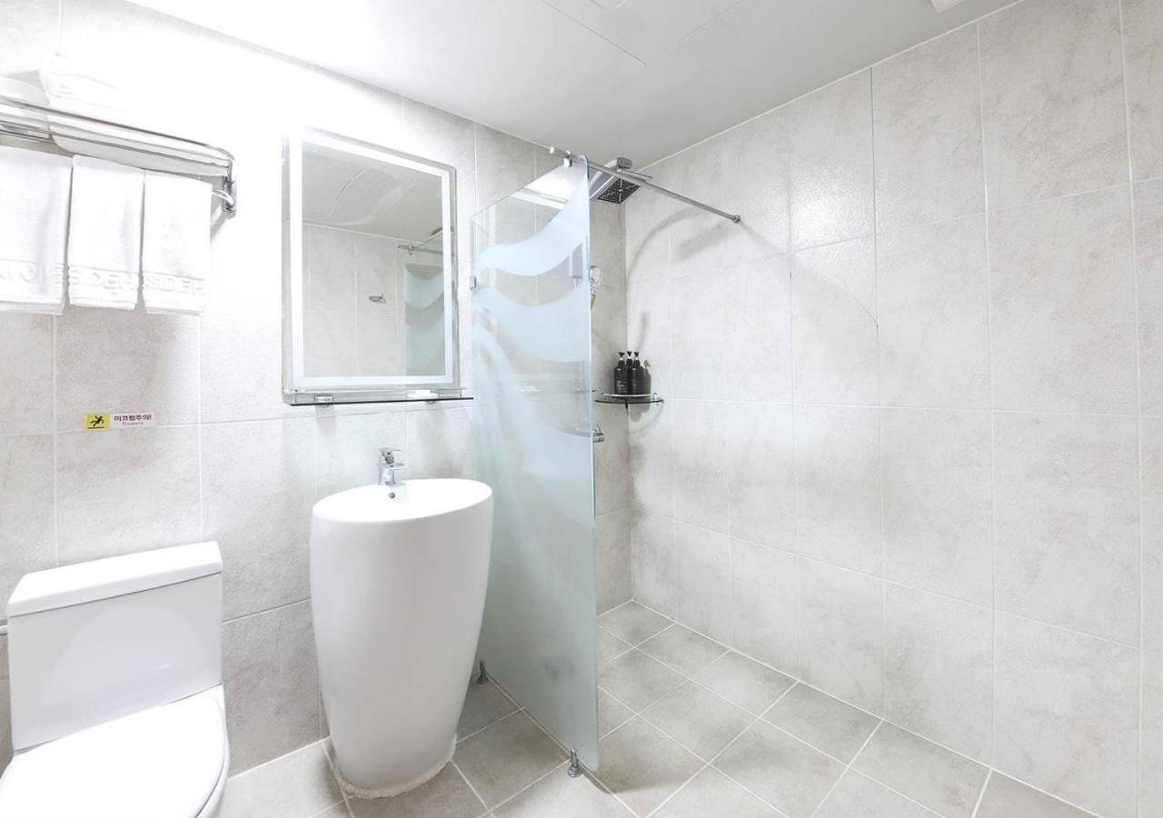 Jeju Parkside Tourist Hotel Zewnętrze zdjęcie